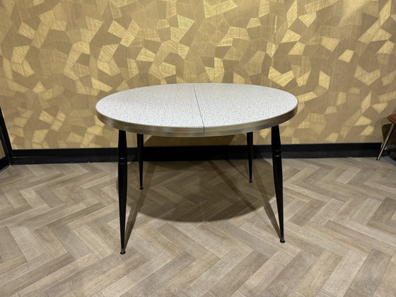 Image 1 of Table ronde extractible 1960 Brian Graham dans la série Braemar, pour Martin Brattrud