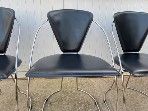 Image 1 of Lot De 4 Fauteuils Chaises Linda De Arrben Cuir Noir Armature Acier Chromé Vintage 1980