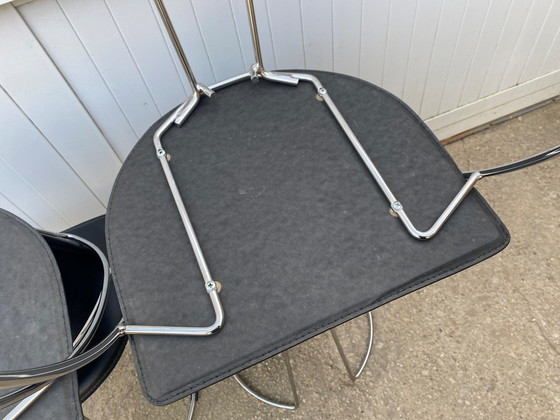 Image 1 of Lot De 4 Fauteuils Chaises Linda De Arrben Cuir Noir Armature Acier Chromé Vintage 1980