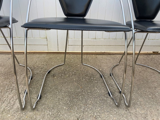 Image 1 of Lot De 4 Fauteuils Chaises Linda De Arrben Cuir Noir Armature Acier Chromé Vintage 1980