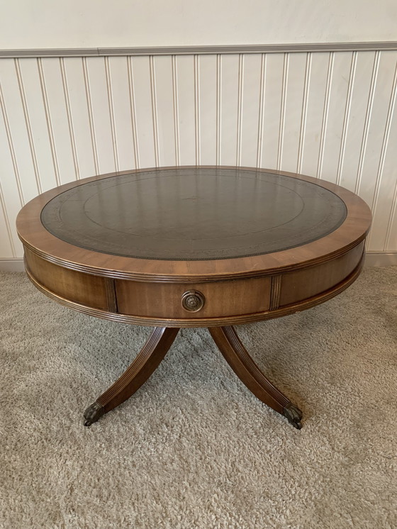 Image 1 of English Bevan Funnell Reprodux Leather Top Drum Table (Table tambour en cuir)