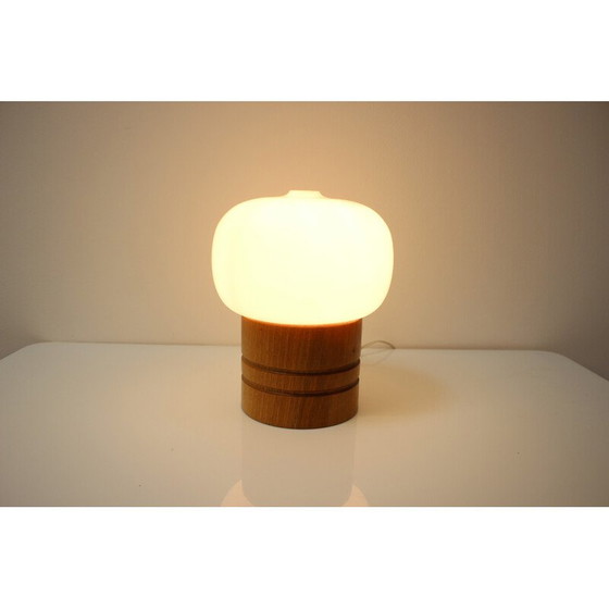 Image 1 of Lampe de table vintage en verre au lait et bois par Ivan Jake pour Osvetlovaci Sklo, 1960