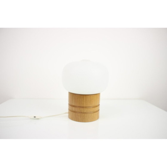 Image 1 of Lampe de table vintage en verre au lait et bois par Ivan Jake pour Osvetlovaci Sklo, 1960