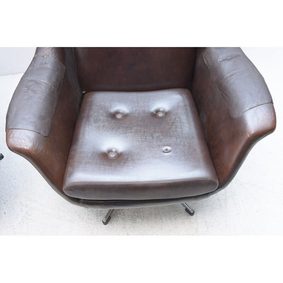 Image 1 of Paire de fauteuils pivotants en cuir vintage par Up Zavody, Tchécoslovaquie 1970