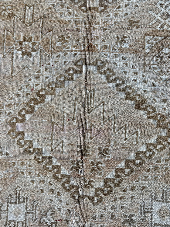 Image 1 of Antique - Tapis marocain en laine Boujad