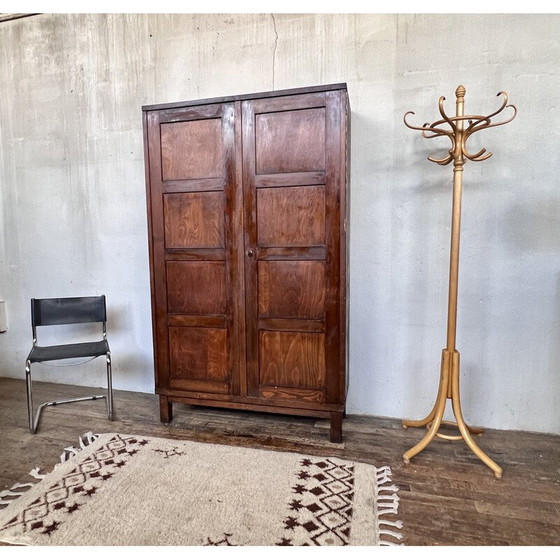 Image 1 of Armoire vintage en bois de chêne, 1950