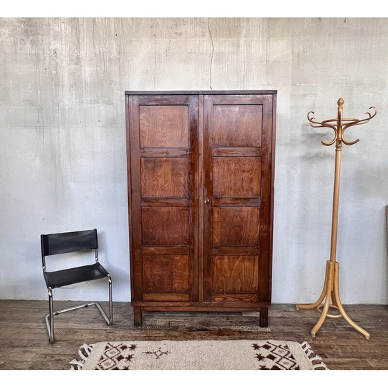 Image 1 of Armoire vintage en bois de chêne, 1950
