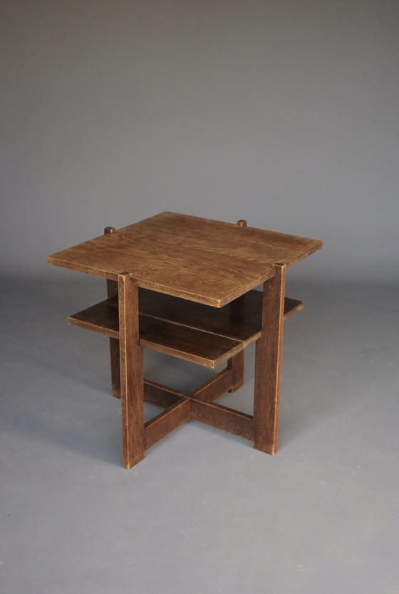 Image 1 of Table d'appoint moderniste en chêne de l'école de La Haye, 1930S