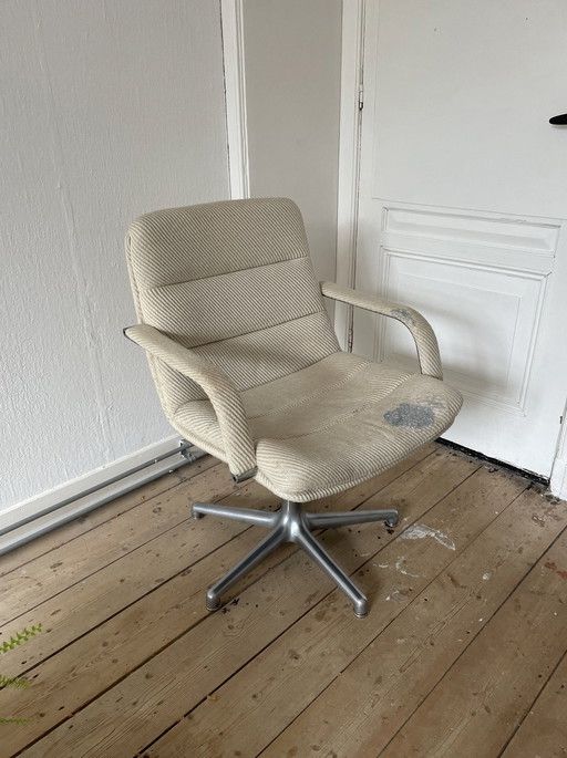 Artifort Remise à neuf d'une chaise de bureau vintage