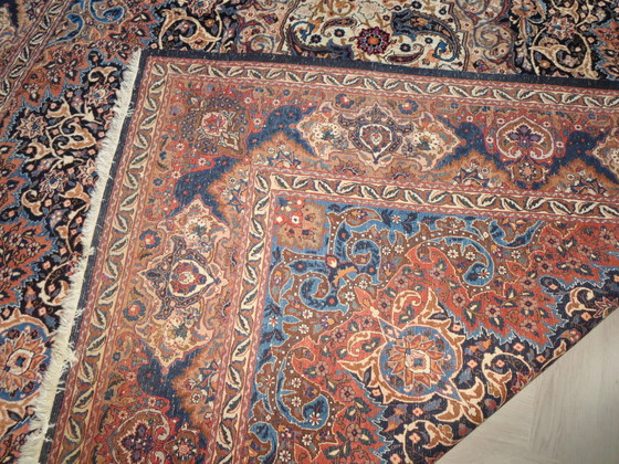 Image 1 of Tapis persan noué à la main