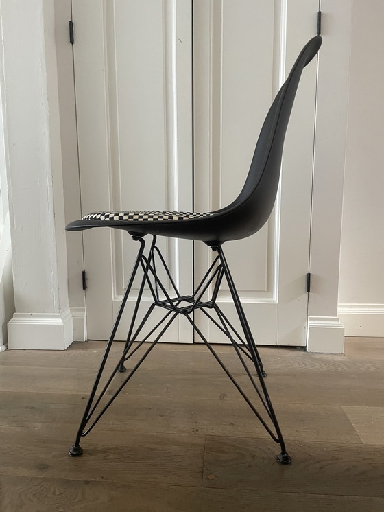 Image 1 of 6x Vitra Chair Eames Dsr Basic Dark Base Upholstered