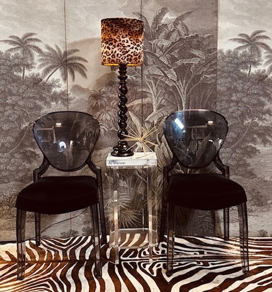 Image 1 of Ensemble de 2 chaises Pedrali modèle Queen équipées d'un coussin d'assise original en velours noir