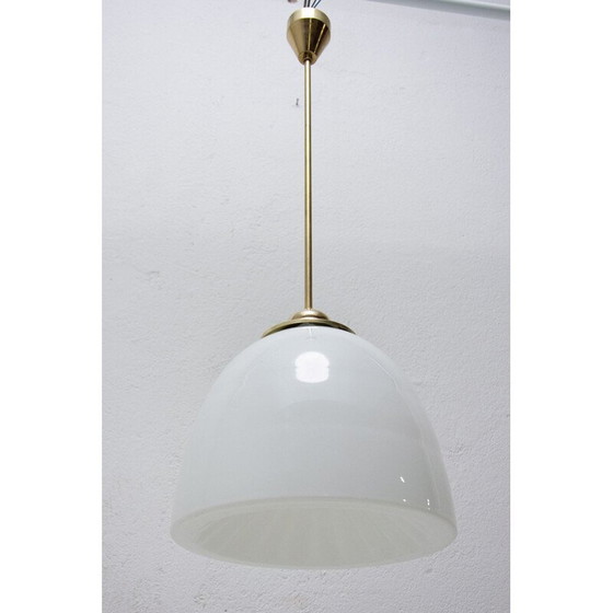 Image 1 of Lampe suspendue vintage Bauhaus avec tige en laiton, Tchécoslovaquie 1930