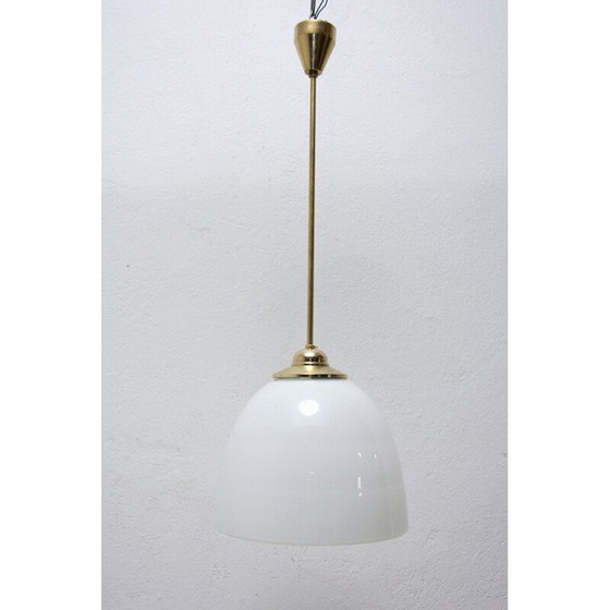 Image 1 of Lampe suspendue vintage Bauhaus avec tige en laiton, Tchécoslovaquie 1930