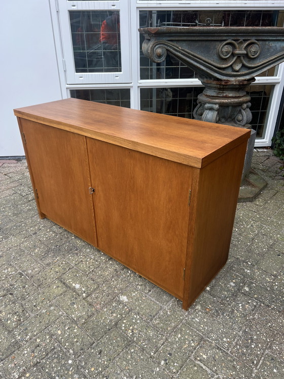 Image 1 of Buffet des années 1960