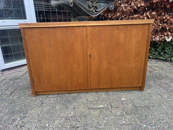 Image 1 of Buffet des années 1960