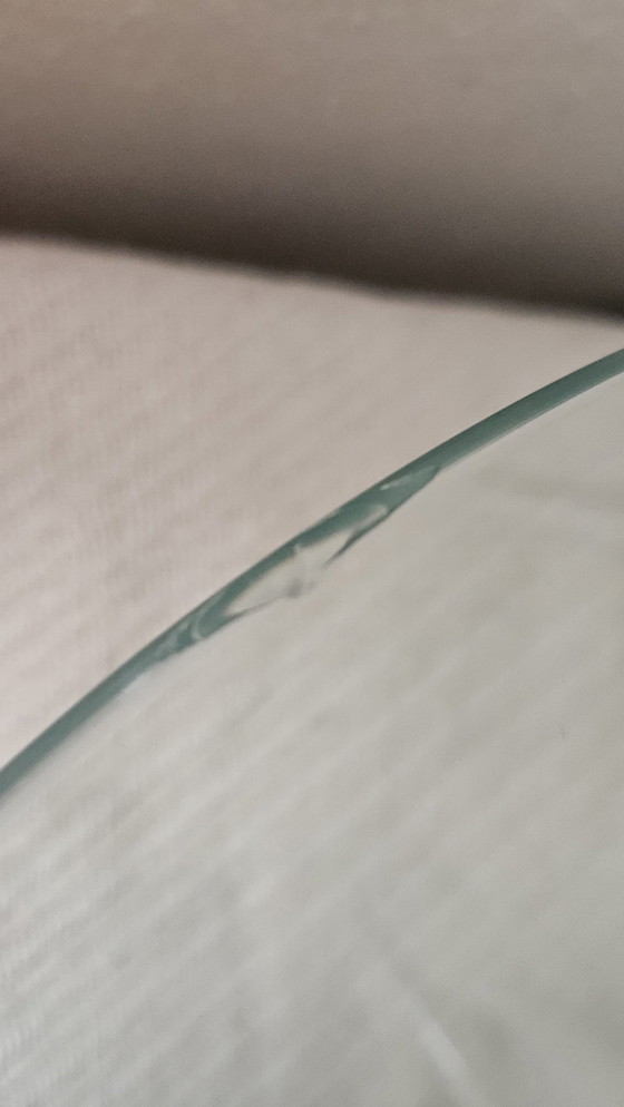 Image 1 of Table d'appoint en verre avec roulettes chromées