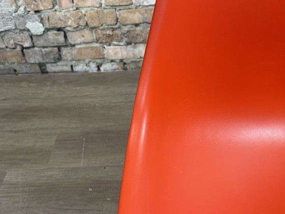 Image 1 of 6X Vitra Dsw Orange