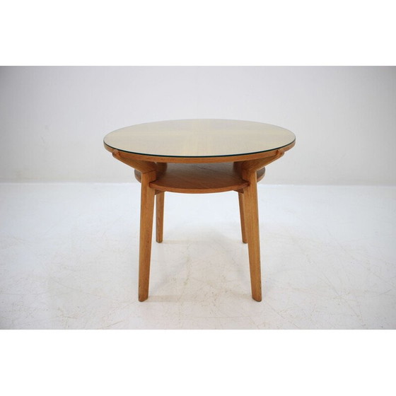 Image 1 of Table basse vintage en hêtre par Interier Praha, Tchécoslovaquie
