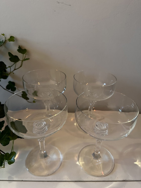 Image 1 of Verres à champagne coupés en cristal