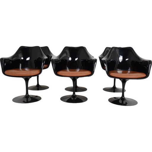 Ensemble de 6 fauteuils vintage "Tulip" en fibre de verre et aluminium moulé par Eero Saarinen pour Knoll international