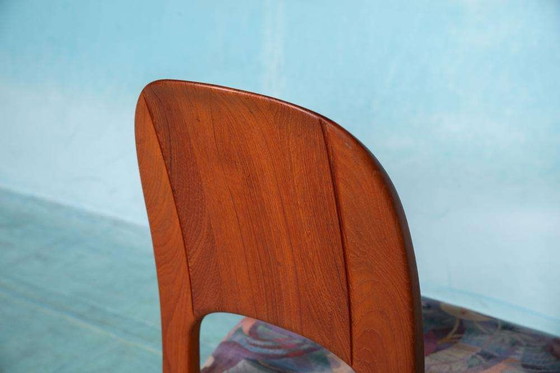 Image 1 of Japandi Chaises de salle à manger design danois 70s teck