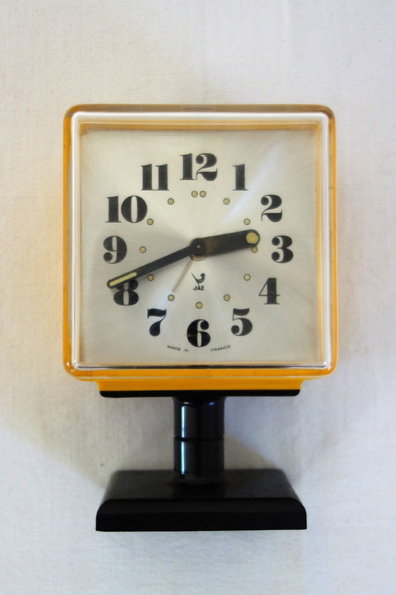 Image 1 of Superbe Réveil Jaune Sur Pied Vintage 70's JAZ