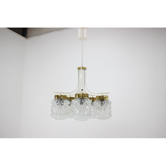 Image 1 of Lustre vintage en verre et laiton par Kamenický Šenov, Tchécoslovaquie 1970