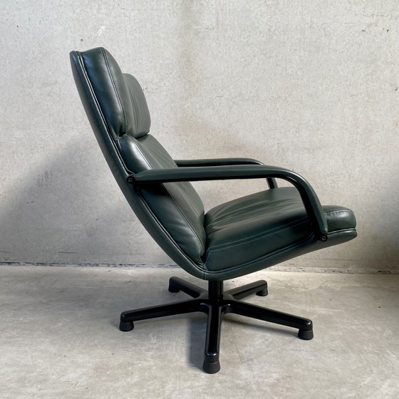 Image 1 of Artifort F141 fauteuil pivotant en cuir Geoffrey Harcourt