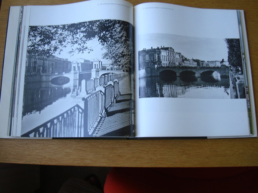 2x livres de photos sur les villes russes