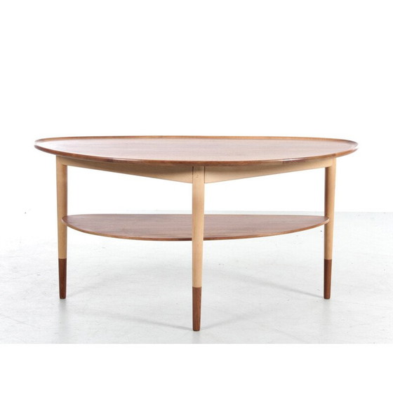 Image 1 of Table basse vintage en noyer et hêtre, Danemark