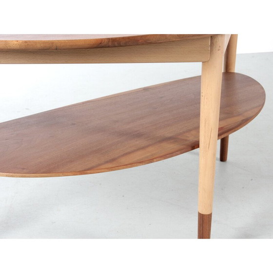 Image 1 of Table basse vintage en noyer et hêtre, Danemark