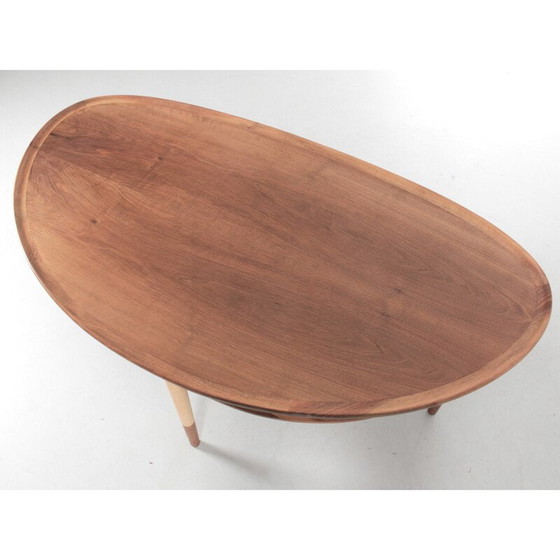 Image 1 of Table basse vintage en noyer et hêtre, Danemark