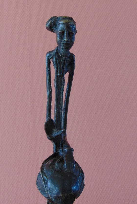 Image 1 of Statue africaine en bronze.