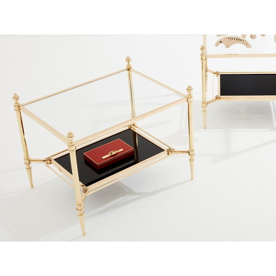 Image 1 of Paire de tables d'appoint vintage en laiton et verre opalin pour La Maison Jansen, 1970