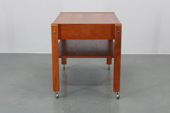Image 1 of Chariot de couture ou table d'appoint en teck danois des années 1960