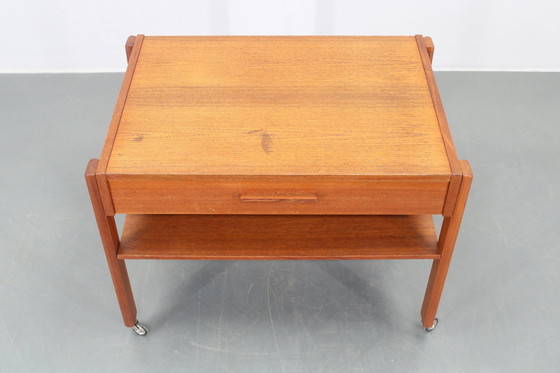 Image 1 of Chariot de couture ou table d'appoint en teck danois des années 1960