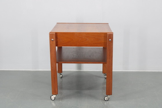 Image 1 of Chariot de couture ou table d'appoint en teck danois des années 1960