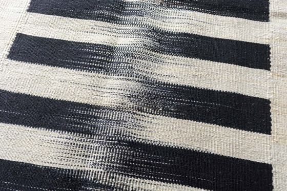 Image 1 of Designer Kelim Fars tissé à la main - 201 X 156 cm - New