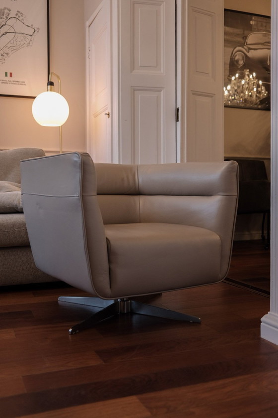 Image 1 of Natuzzi Swivel Chair Beige