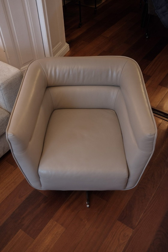 Image 1 of Natuzzi Swivel Chair Beige