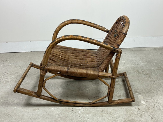 Image 1 of Rocking Chair Enfant En Rotin Vintage 1950
