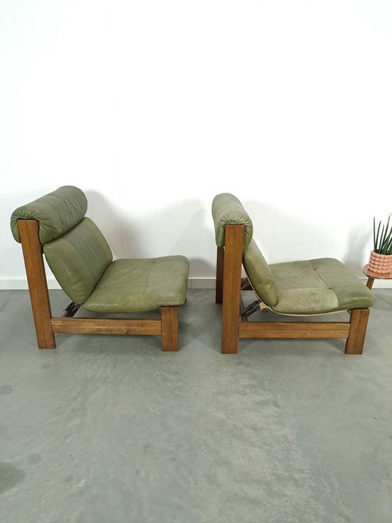 Image 1 of Chaise en cuir vert avec bois de chêne