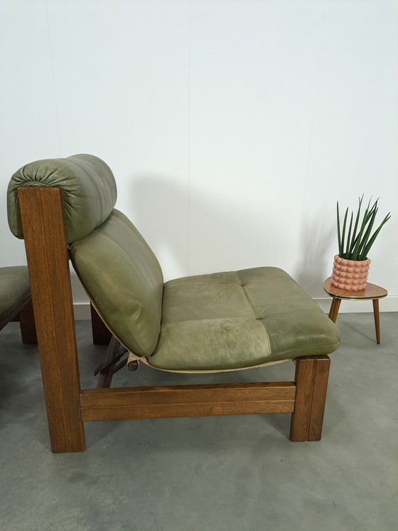 Image 1 of Chaise en cuir vert avec bois de chêne