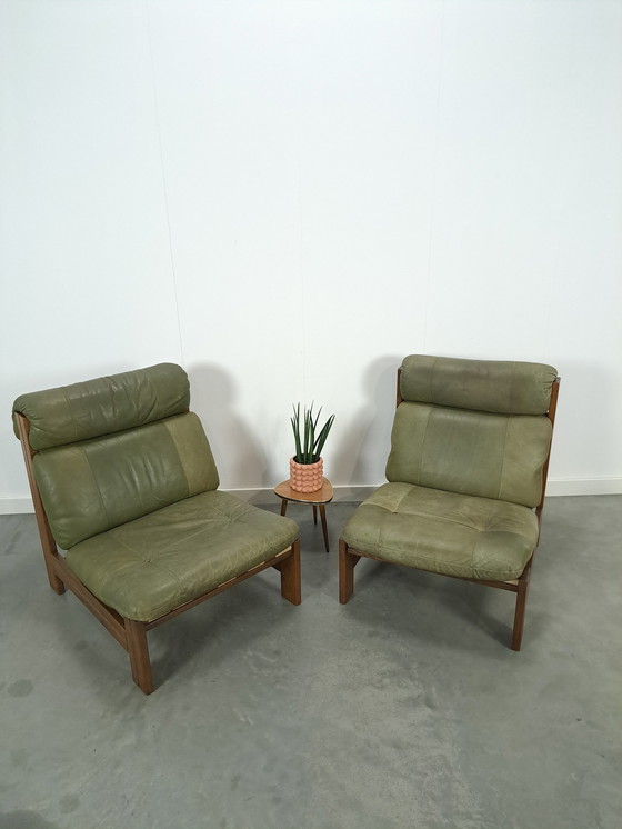 Image 1 of Chaise en cuir vert avec bois de chêne