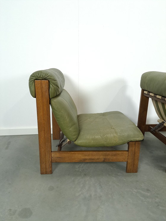 Image 1 of Chaise en cuir vert avec bois de chêne