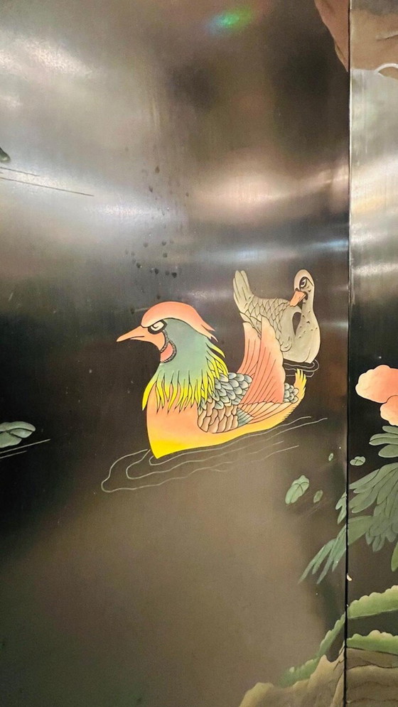 Image 1 of  Paravent à 6 panneaux en bois laqué et sculpté - Décorations double face - Chine - Vers 1950