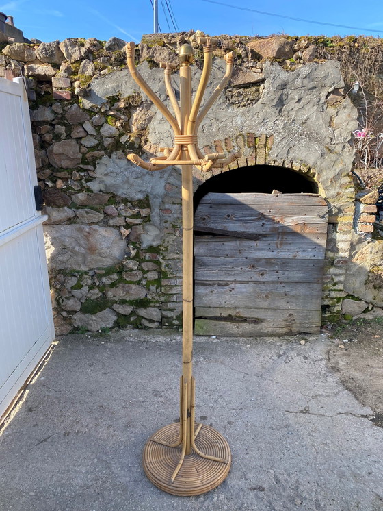 Image 1 of Porte Manteau Perroquet En Rotin Vintage 1970