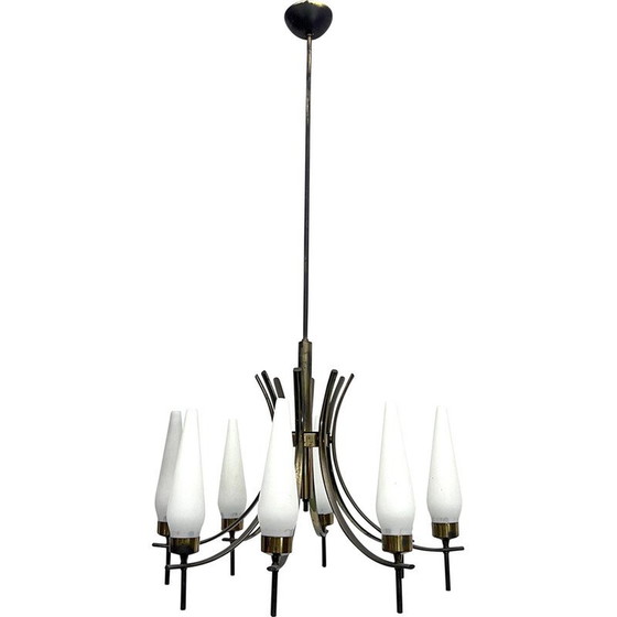 Image 1 of Lustre vintage à 8 lumières en laiton et verre opalin, Italie 1950