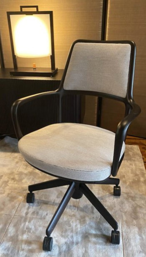 Fauteuil tournant Giorgetti Baron Noyer avec tissu